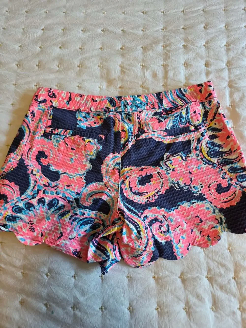 Lilly Pulitzer The Buttercup Short Size 2 Navy Floral Pattern